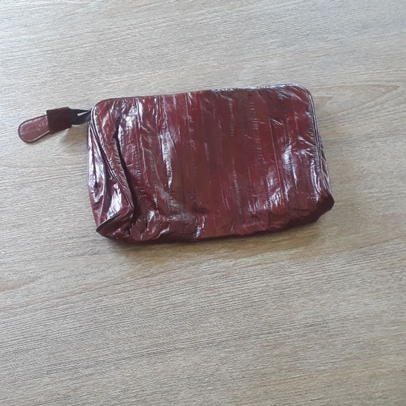 Red Genuine Eel Skin Clutch Purse - Picture 2 of 4